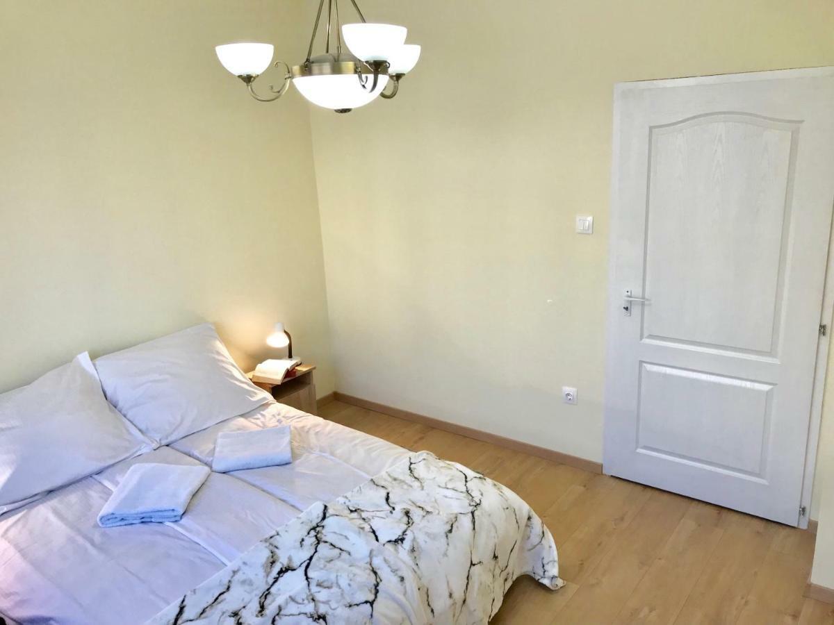 Ella Apartman Дебрецен Экстерьер фото
