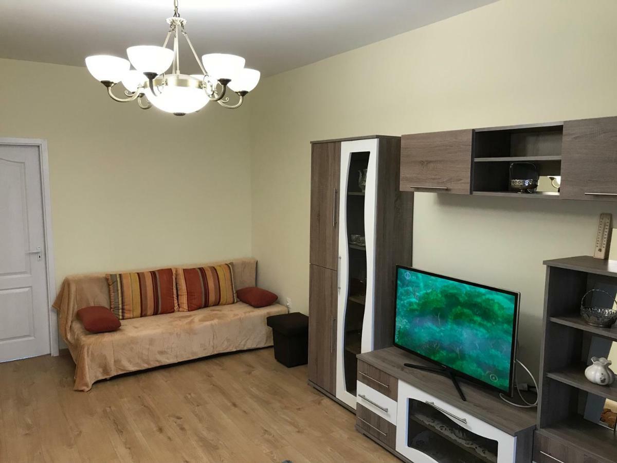Ella Apartman Дебрецен Экстерьер фото